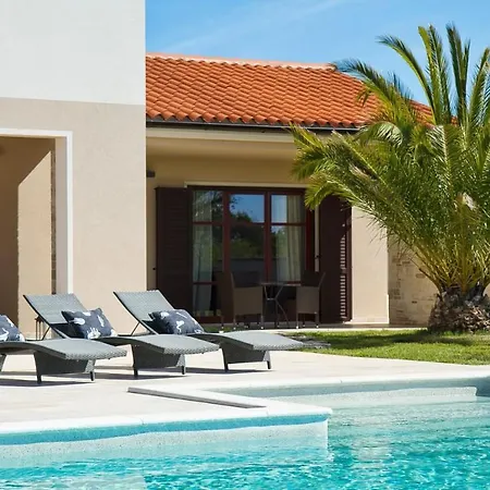 Connor Отель Задар