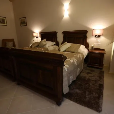 Connor Hotel